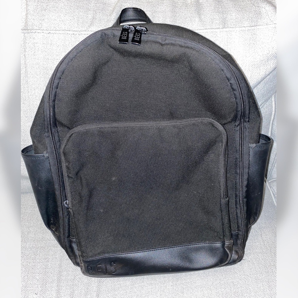 BÉIS THE BACKPACK IN BLACK - USED